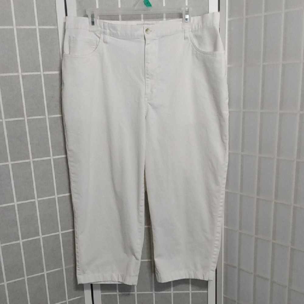 Covington Stretch White Capri Denim Pants- Women's 16 - Five Pocket‎ Design